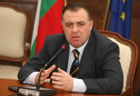 Министър Найденов