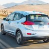 General Motors пуска 20 електрически модела