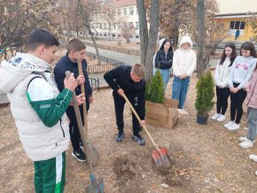 Гимназисти от общ. Велинград се включиха в екокампанията на Победа сега