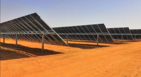 Египет строи първата си мащабна хибридна централа с 1,1 GW слънчева енергия и 200 MWh батерии