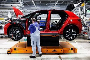 ЕК отмени забраната за бензинови и дизелови коли