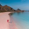 Розовият плаж, Индонезия