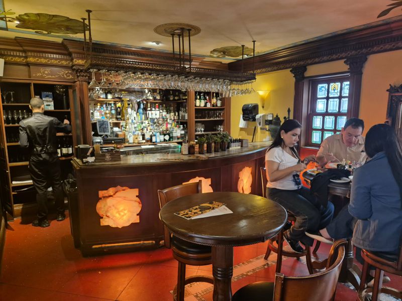 ДА! Versace: Добре дошли в къщата на гения в Маями с нас