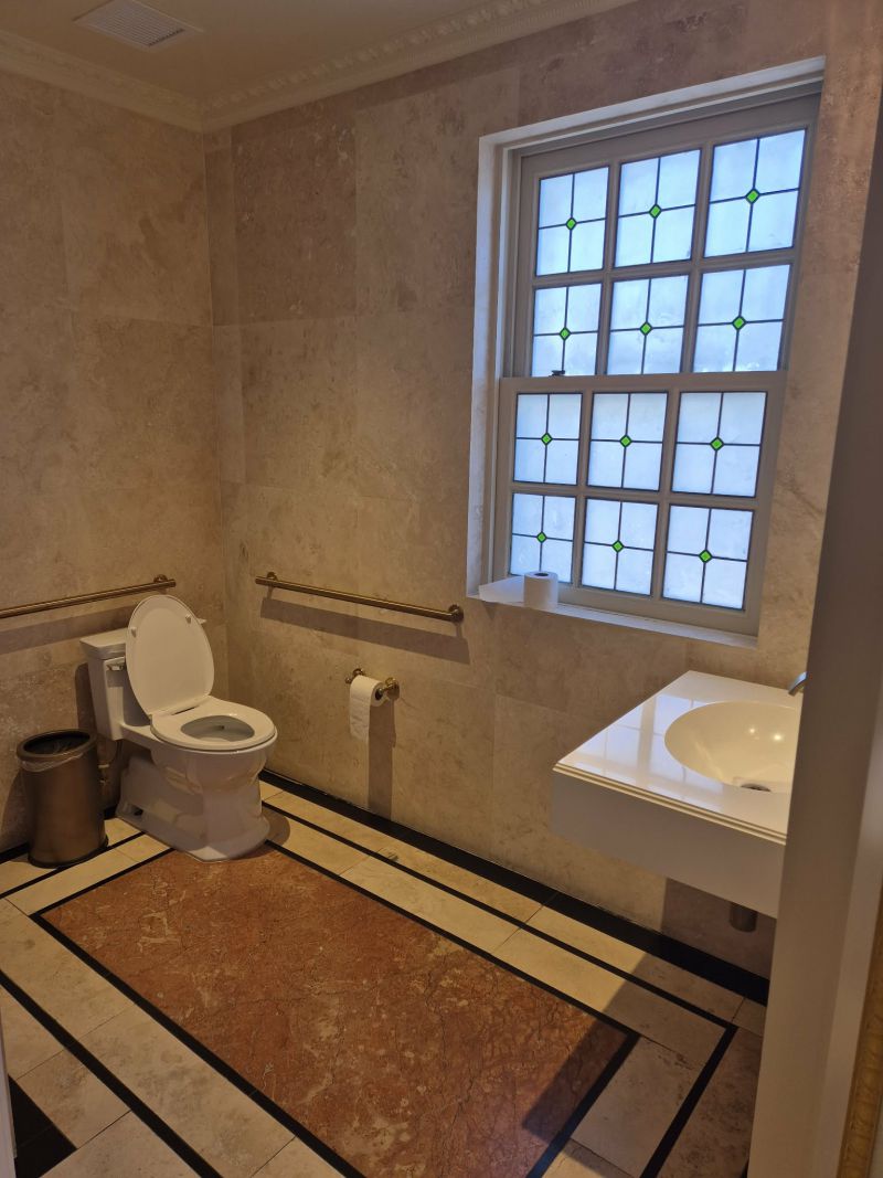 ДА! Versace: Добре дошли в къщата на гения в Маями с нас