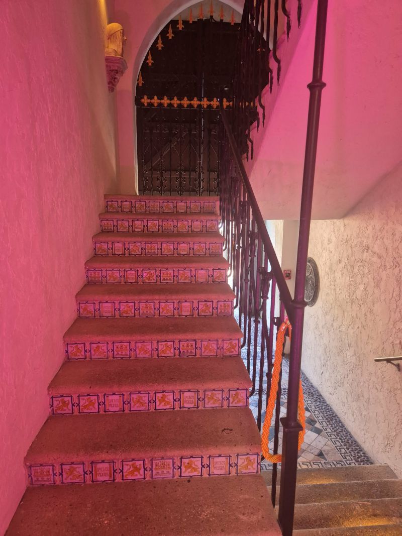 ДА! Versace: Добре дошли в къщата на гения в Маями с нас